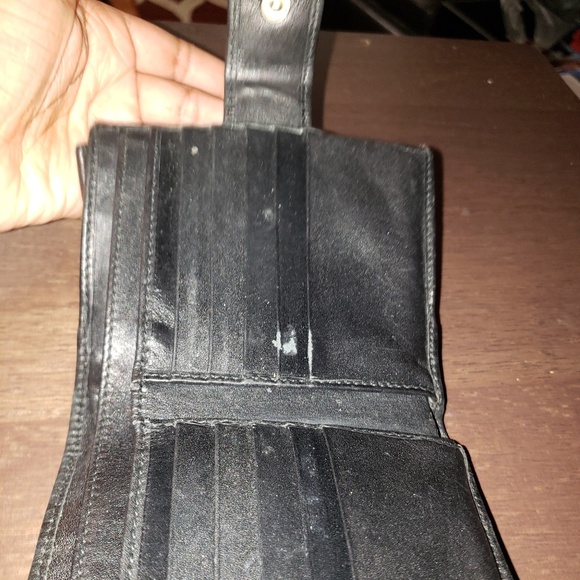 Pre-owned Authentic Black Gucci Wallet - Picture 7 of 7